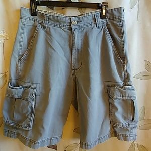 Men's Wrangler Cargo Shorts, Size 32